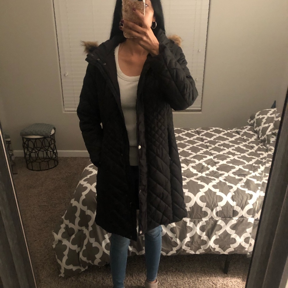 Black Ling Hooded Puffer Jacket